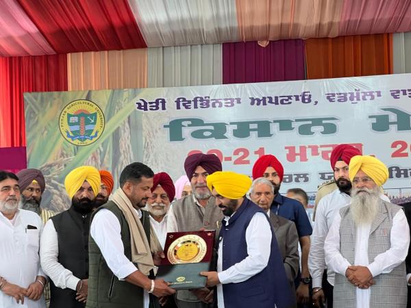 S. Kuldeep Singh, S/o S. Sukhdial Singh, District, Barnala, winner of the Chief Minister Award in the Goat Farming category